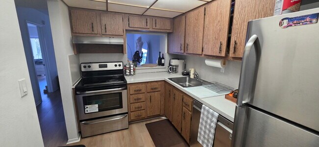 Building Photo - 7900 Camino Cir