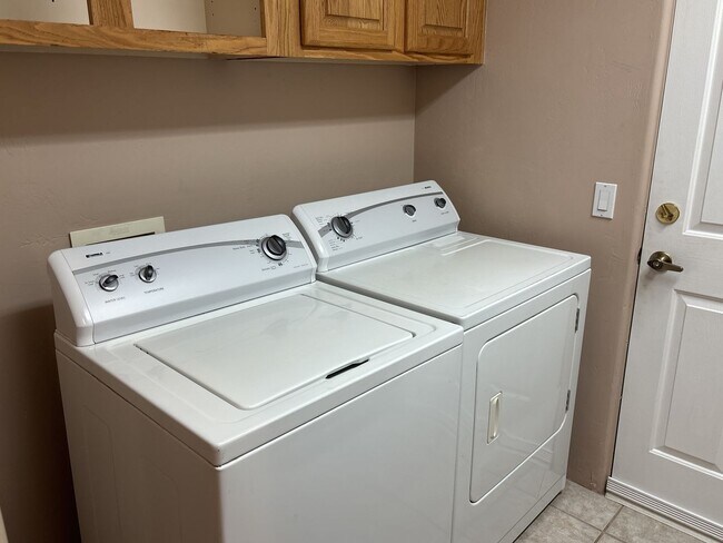 Building Photo - Beautiful Home in West Sedona