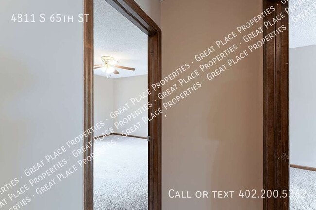 Building Photo - 4811 S 65th St