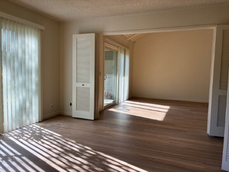 Building Photo - 6057 Montgomery Bnd