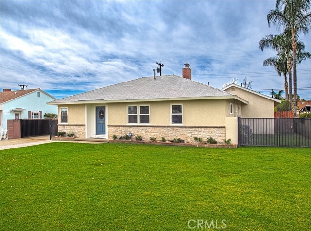 Building Photo - 549 N La Sena Ave