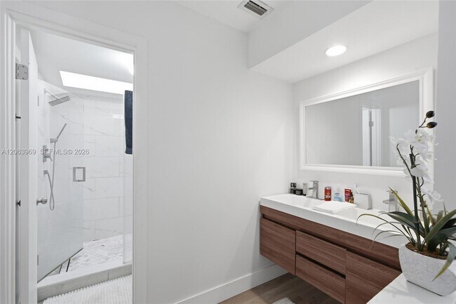 Building Photo - 8855 SW 131st Ct