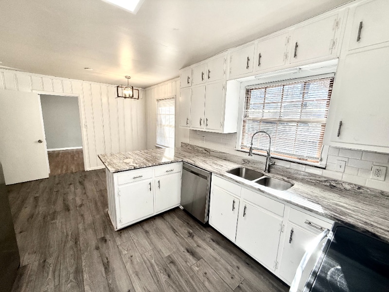 Building Photo - 2071-2073 E Roxboro Rd NE