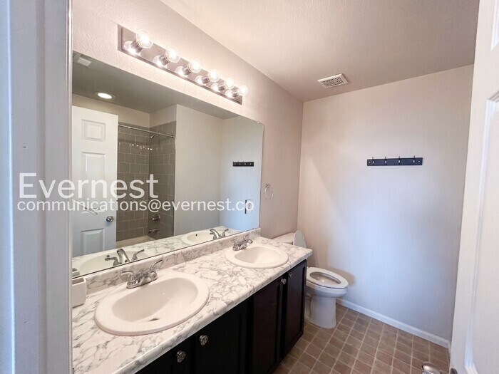 Building Photo - 2560 Gobi Dr