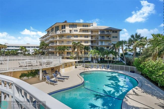Building Photo - 2000 S Ocean Ln