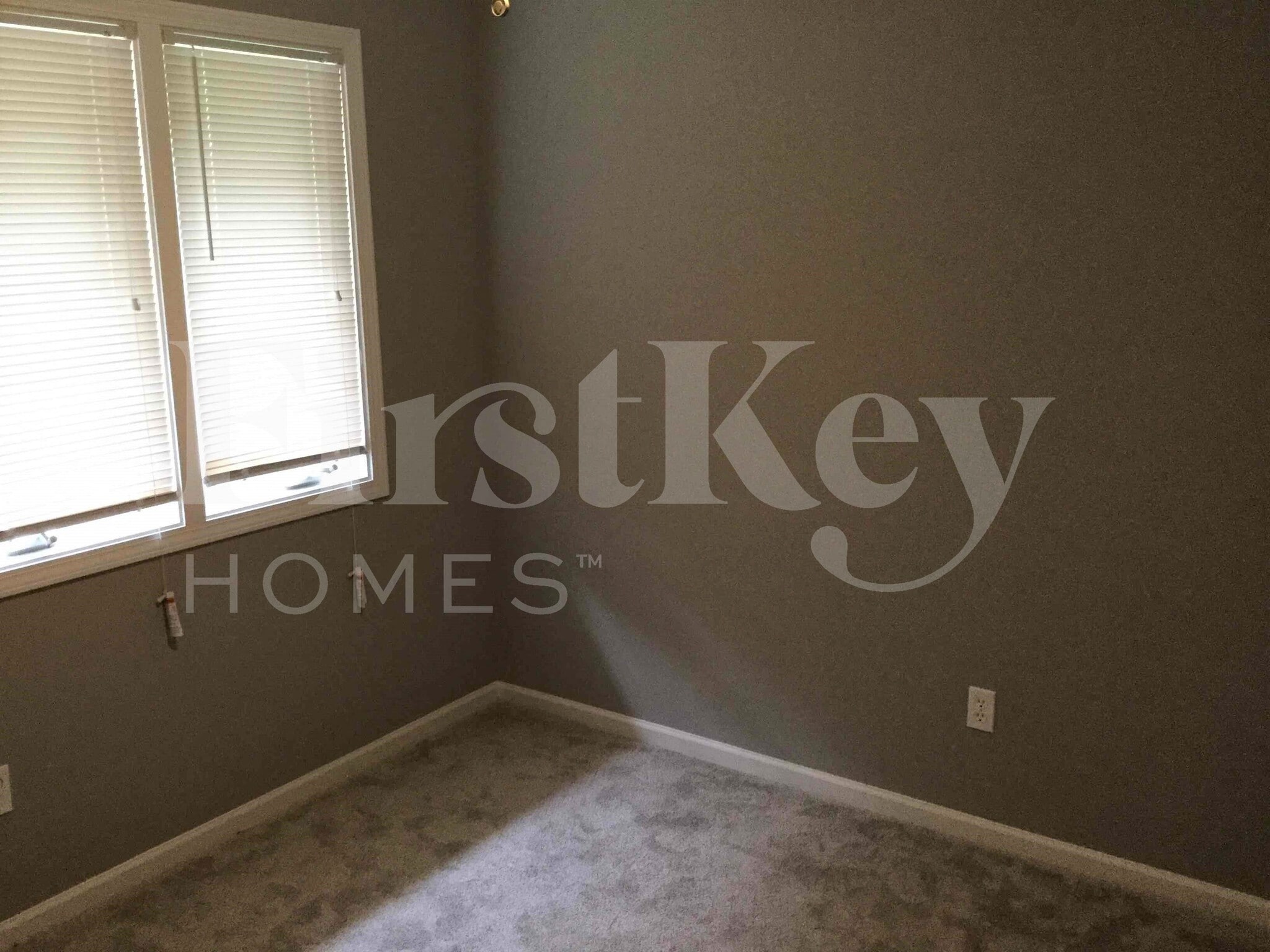 Building Photo - 1904 Wornall Rd