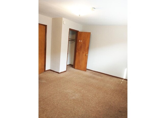 Interior Photo - 362 Probasco St
