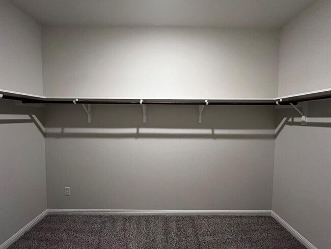 Building Photo - 1509 Deering Run