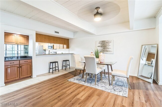 Building Photo - 16448 Timberlakes Dr