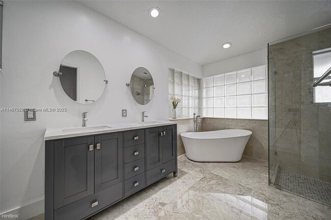 Building Photo - 4 br, 2 bath House - 20506 SW 54th Pl