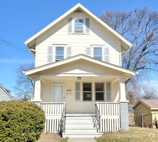 Building Photo - 105 Edward Ave