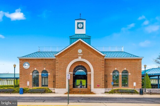 Building Photo - 612 Marina Landing Ln