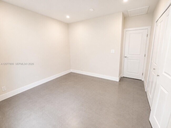 Building Photo - 11777 SW 81st Rd