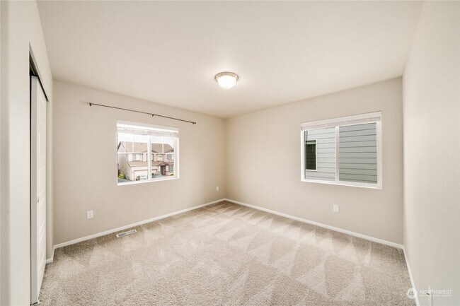 Building Photo - 2808 14th Ave NW