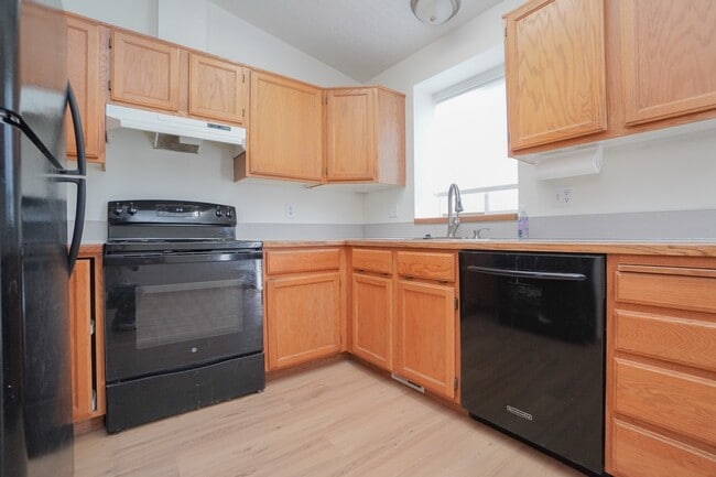 Building Photo - 231 N Paradise Ave