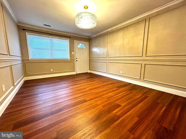 Building Photo - 33 Park Valley Ln