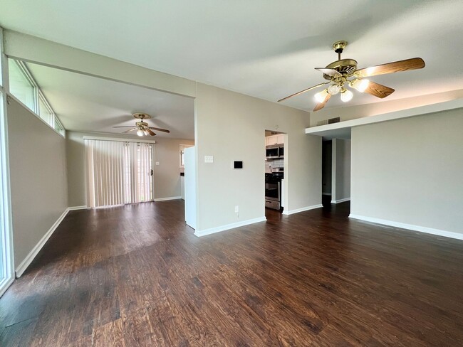 Building Photo - Charming 3-bedroom, 1-bath home located in Florissant