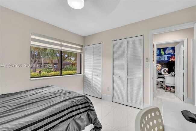 Building Photo - 630 SW 100th Terrace