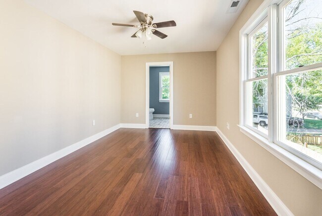 Building Photo - Stunning 2 Bedroom in Churchill Coming soon!
