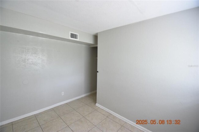 Building Photo - 8320 Oleander Ln