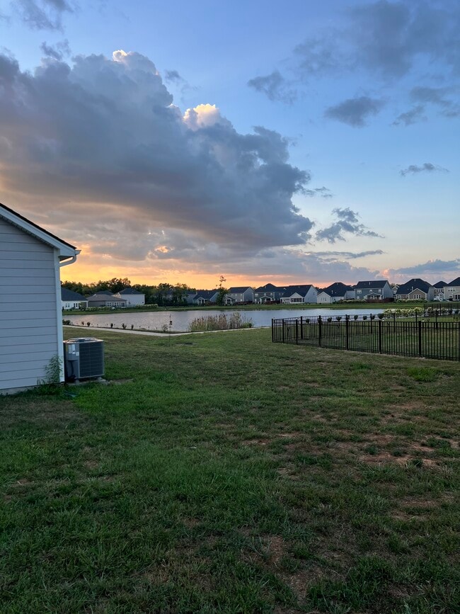 Building Photo - 3630 Mathewson Way