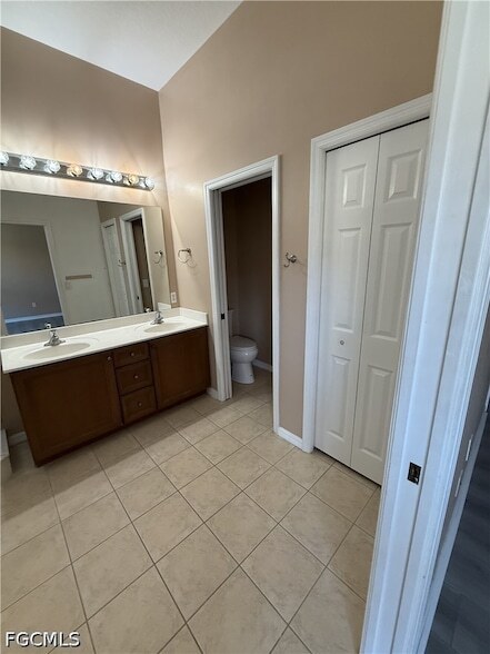 Building Photo - 9813 Quinta Artesa Way