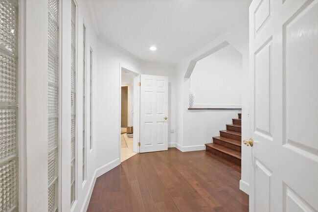 Building Photo - 3511 Berry Dr
