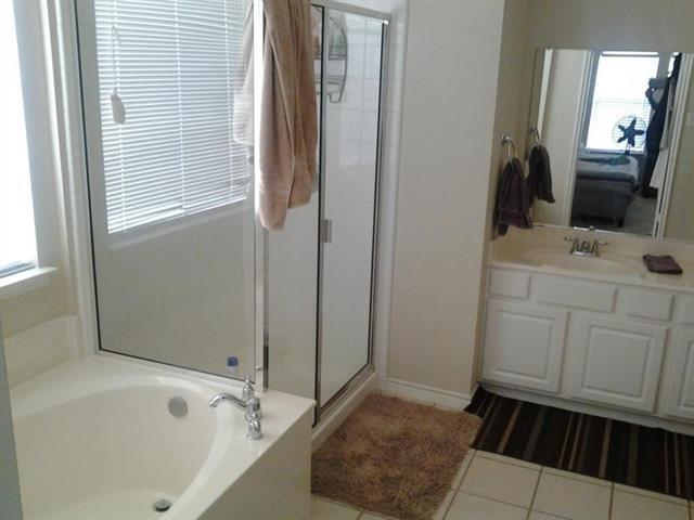 Building Photo - 9617 Saw Dust Dr