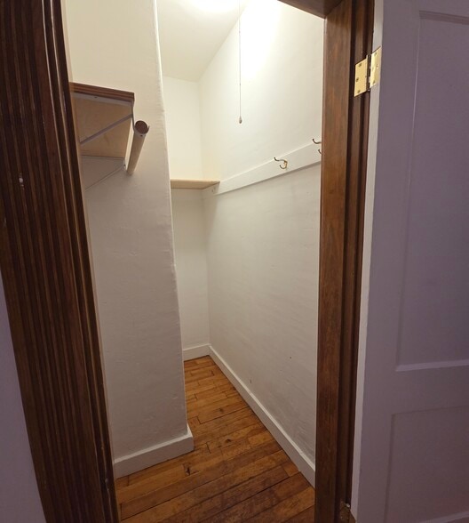 Building Photo - 6 Hoyle St