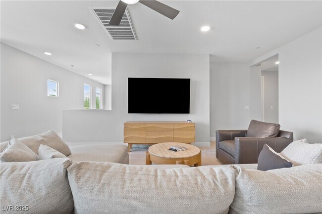 Building Photo - 7736 Tioga Rdg Ct