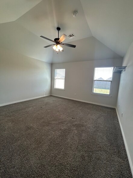 Building Photo - 8720 SW 40th Ter