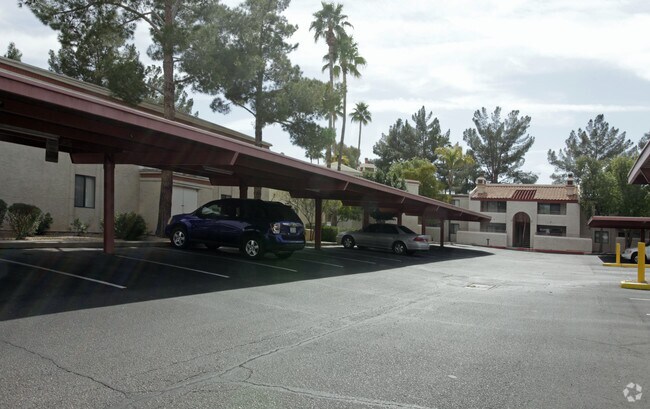 Building Photo - Los Coronados