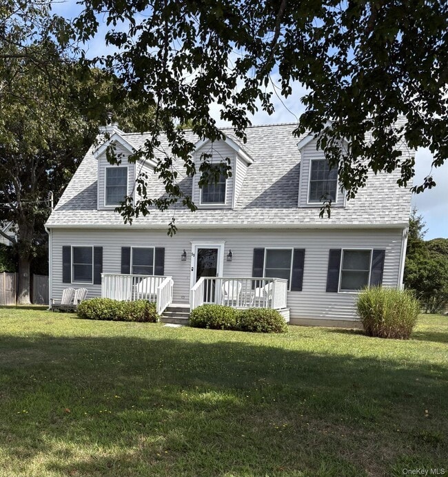 Building Photo - 59 Peconic Ave