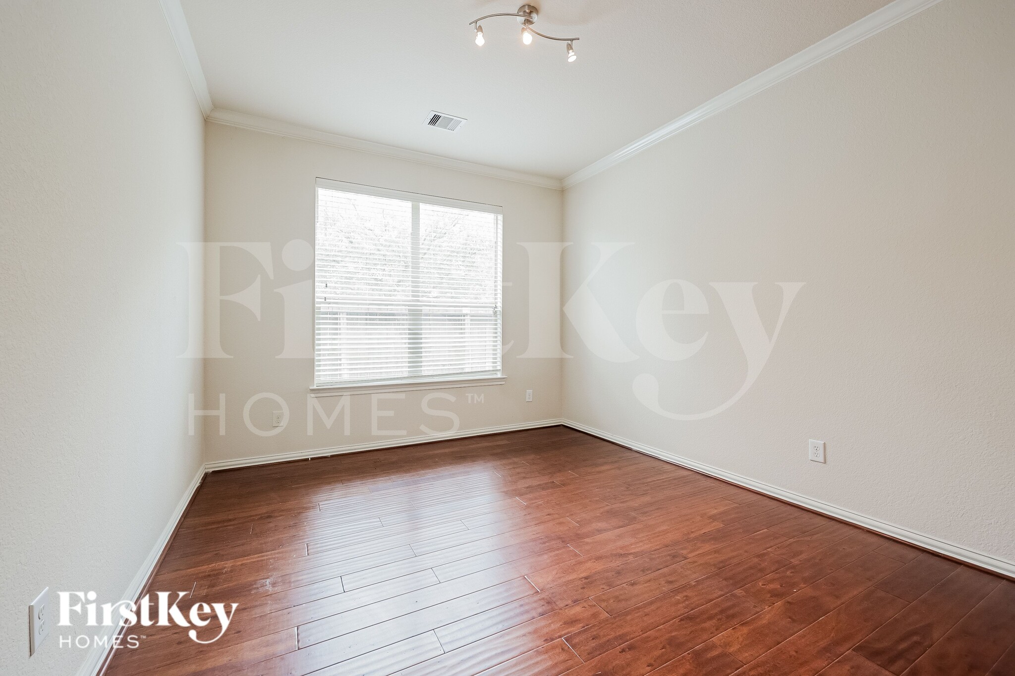 Building Photo - 24431 Sundance Spring Dr