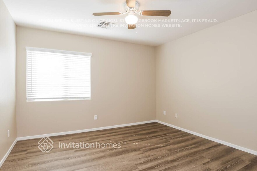 Building Photo - 18443 W Mission Ln