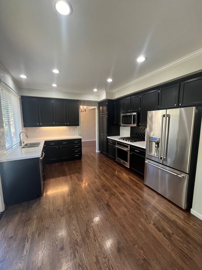 Building Photo - Updated 4 Bedroom 3 Bathroom Single Family...