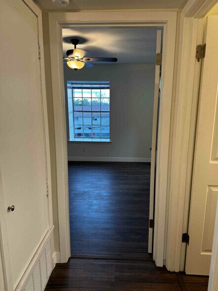 Building Photo - 170 De Chantle Rd