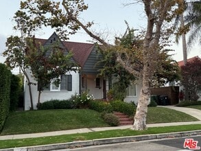 Building Photo - 6329 Drexel Ave