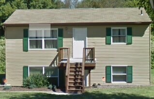 Building Photo - 1528 Benjamin Ct