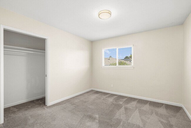 Building Photo - Coastal Comfort in Pleasure Point – Modern 2 Bedroom, 1 Bath