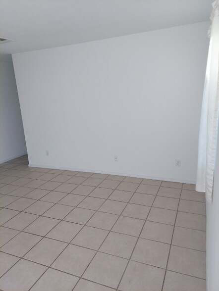 Building Photo - 5616 Bagdad Way