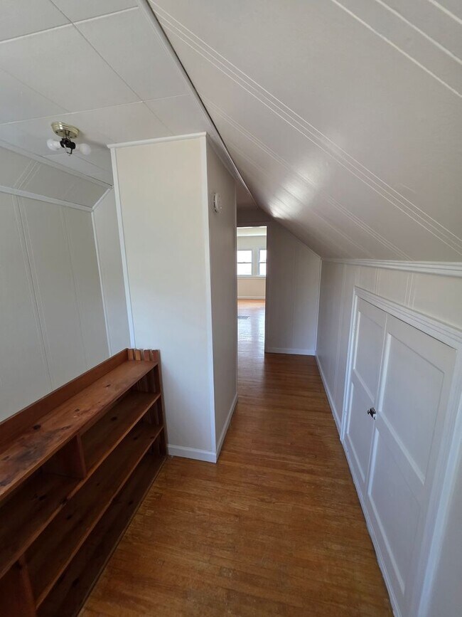 Building Photo - Cute 3 Bedroom Single Family Available Soon Greece Schools