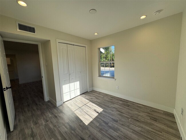 Primary Photo - 7212 Corpus Christi St