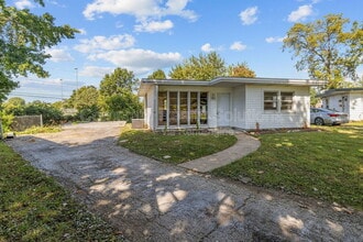 Building Photo - 1395 St Jean St