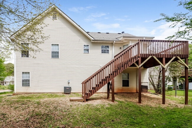 Building Photo - 1422 N Hampton Dr