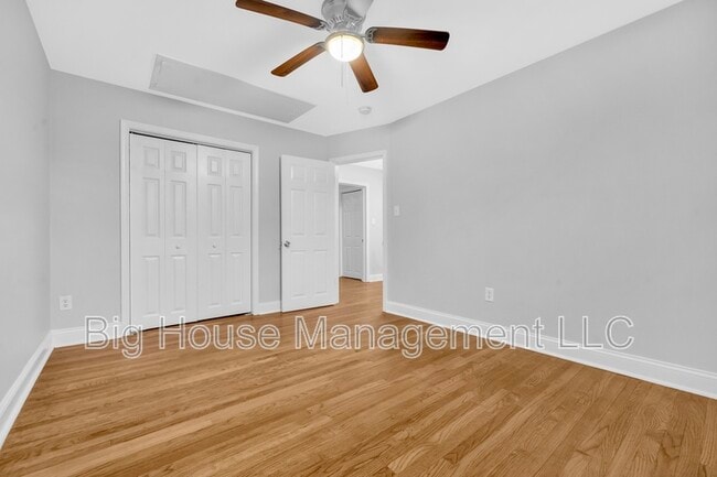 Building Photo - 1307 Dartmouth Ave