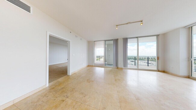 Building Photo - 550 Okeechobee Blvd