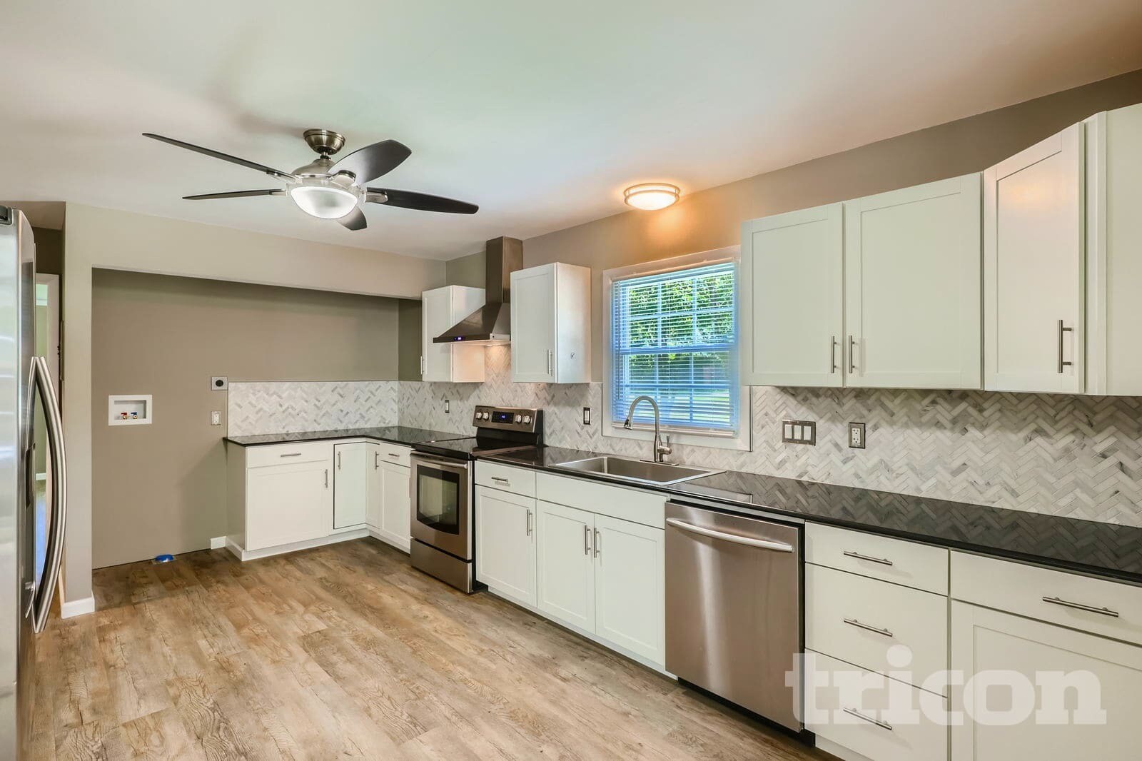 Building Photo - 2210 Weddington Rd