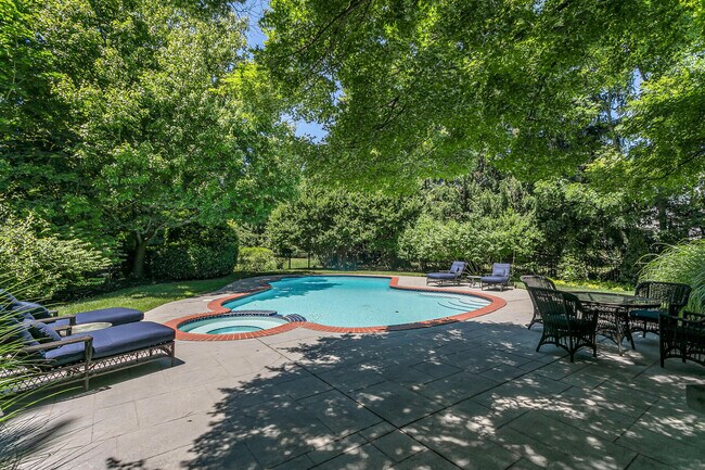 Building Photo - 72 Navesink Ave