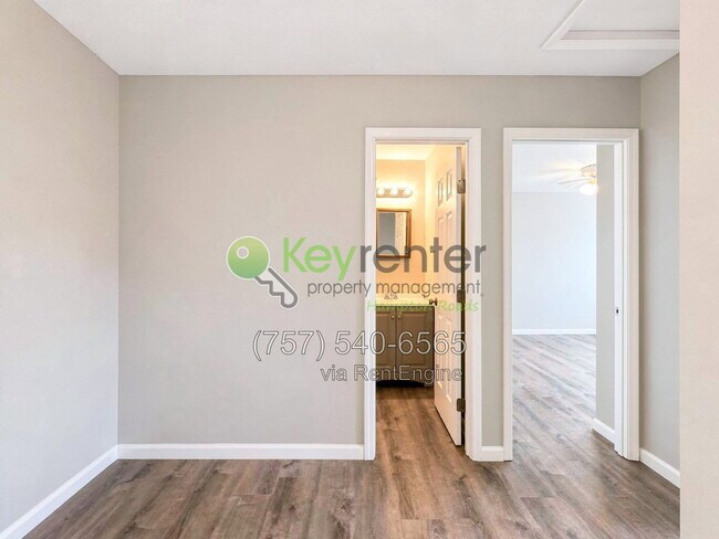 Building Photo - 810 Huntly Dr